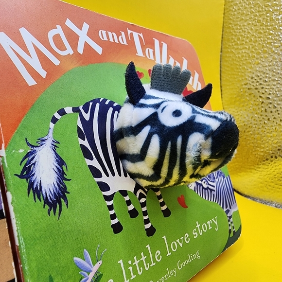 2 Finger Puppet Board Books Cat Zebra Baby Toddler First Book 4x4" - Picture 2 of 7